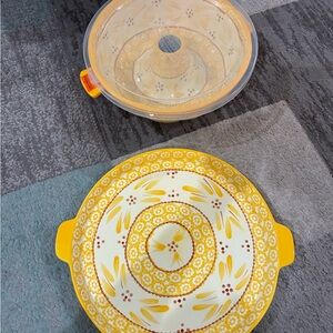 Yellow Temptations Cookware